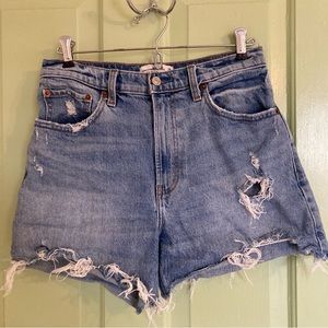Abercrombie and Fitch Curve Love High Rise 4" Short Size 28
